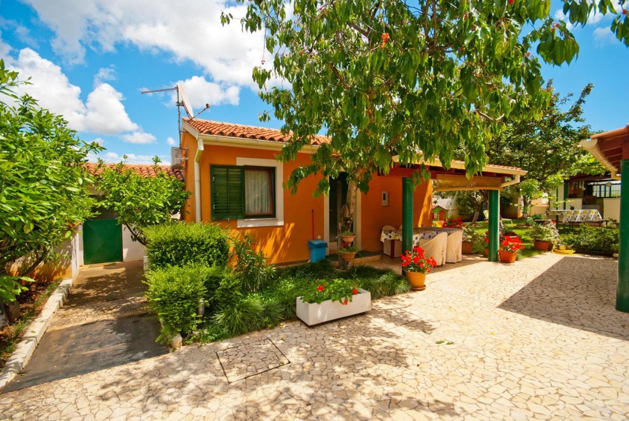 Guest House Bizjak Vinkuran Kültér fotó
